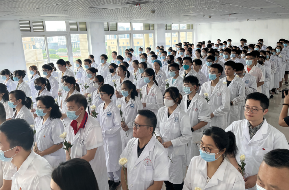 傳遞人間大愛 傾聽生命樂章！感恩遺體角膜捐獻者——中南大學湘雅醫學院